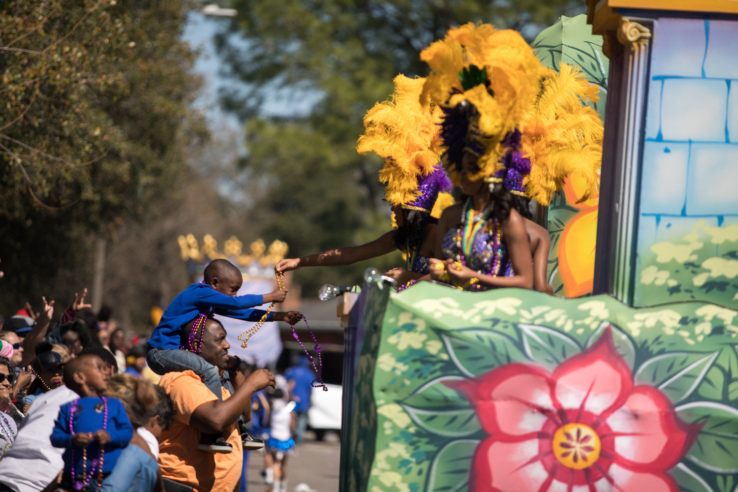 Krewe of NOMTOC 2017 rolls in Algiers: See Mardi Gras parade photos